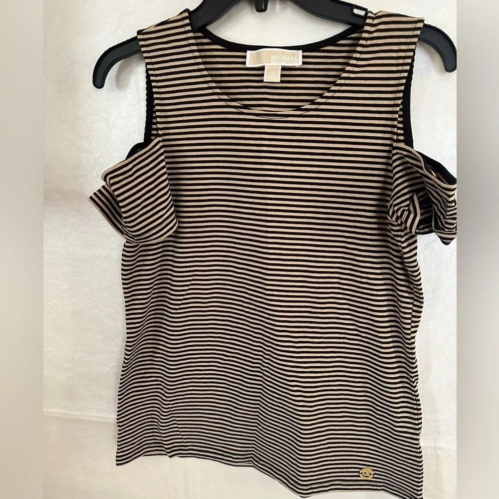 Michael Kors Black and White Sleeveless Cut-Out Blouse